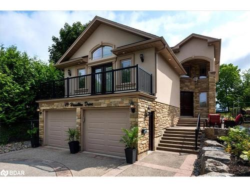 49 Hamilton Drive, Newmarket, ON - Outdoor With Balcony