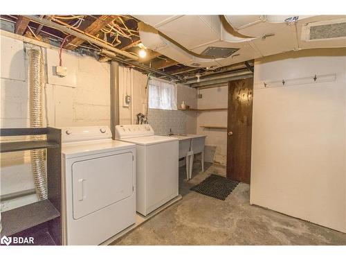 290 Arlington Avenue, Toronto, ON - Indoor Photo Showing Laundry Room