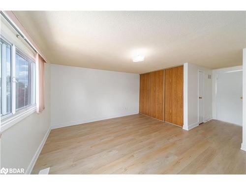 25 Overlord Crescent, Scarborough, ON - Indoor Photo Showing Other Room