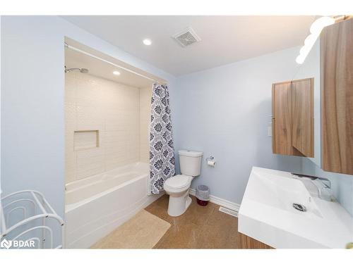 25 Overlord Crescent, Scarborough, ON - Indoor Photo Showing Bathroom