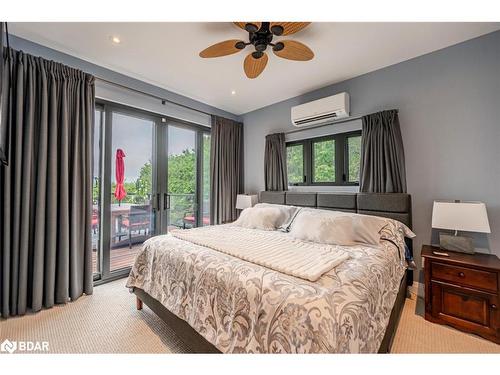 46 Gooch Park Drive, Innisfil, ON - Indoor Photo Showing Bedroom