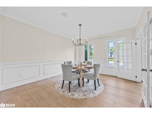 38 Lilac Lane, Midhurst, ON - Indoor Photo Showing Dining Room