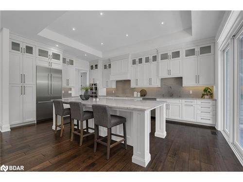 105 Mennill Drive, Springwater, ON - Indoor Photo Showing Kitchen With Upgraded Kitchen