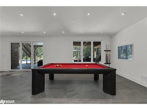 105 Mennill Drive, Springwater, ON - Indoor Photo Showing Living Room