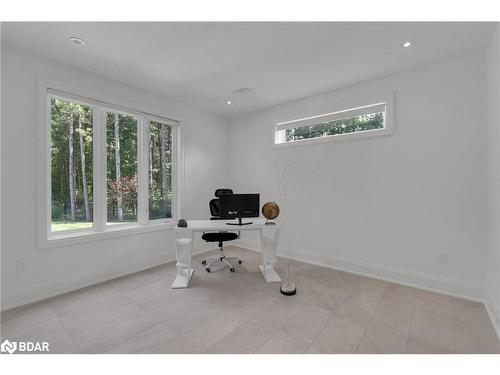 105 Mennill Drive, Springwater, ON - Indoor Photo Showing Bedroom