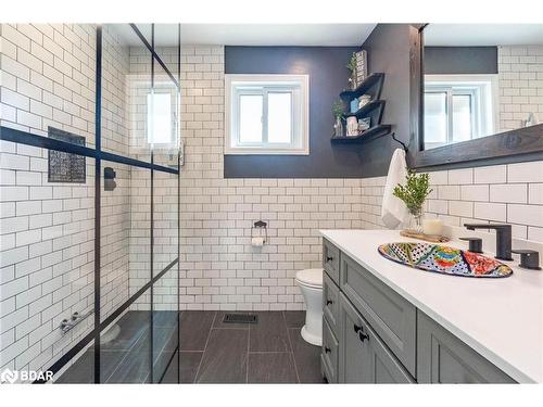 2 Cerswell Drive, Bond Head, ON - Indoor Photo Showing Bathroom