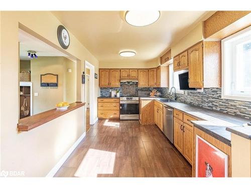 2 Cerswell Drive, Bond Head, ON - Indoor Photo Showing Kitchen