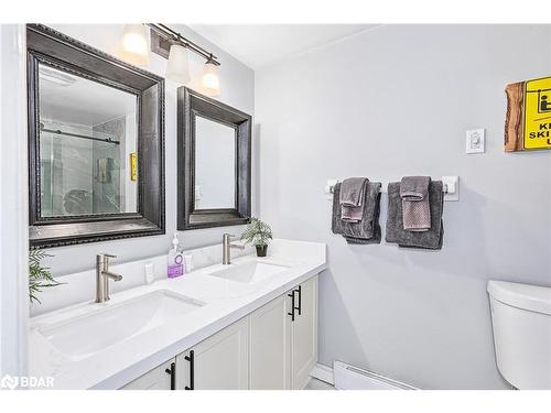 401-796468 19 Grey Road, The Blue Mountains, ON - Indoor Photo Showing Bathroom