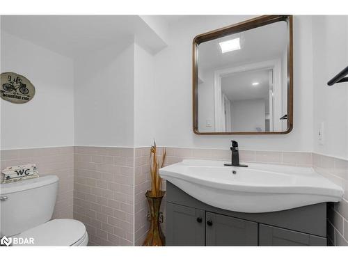 20 Dalton Crescent S, Orillia, ON - Indoor Photo Showing Bathroom