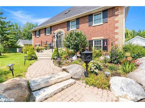 63 Broadview Street, Collingwood, ON - Outdoor With Deck Patio Veranda