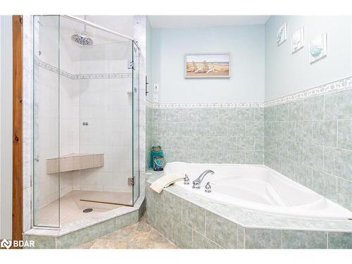 63 Broadview Street, Collingwood, ON - Indoor Photo Showing Bathroom