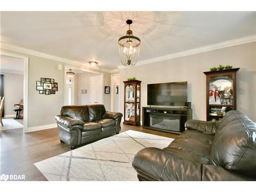 5 Kanata Court Court, Barrie, ON - Indoor Photo Showing Living Room