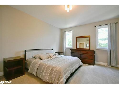 5 Kanata Court Court, Barrie, ON - Indoor Photo Showing Bedroom