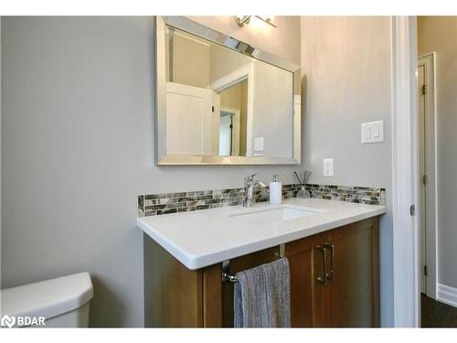 5 Kanata Court Court, Barrie, ON - Indoor Photo Showing Bathroom