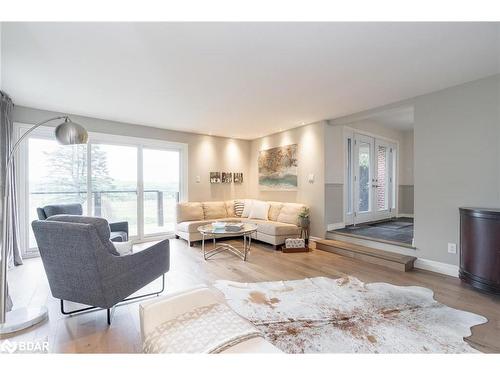 2904 20Th Side Road, Beeton, ON - Indoor Photo Showing Living Room With Fireplace