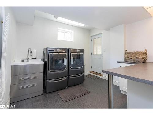 2904 20Th Side Road, Beeton, ON - Indoor Photo Showing Laundry Room