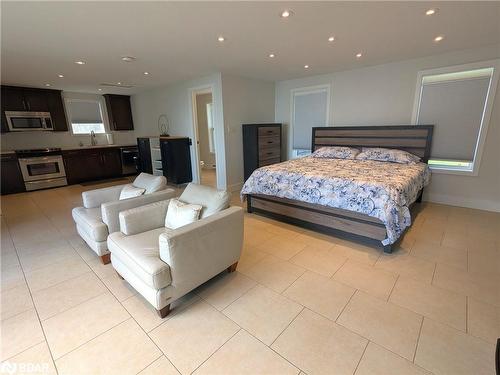 1753 Cross Street, Innisfil, ON - Indoor Photo Showing Bedroom