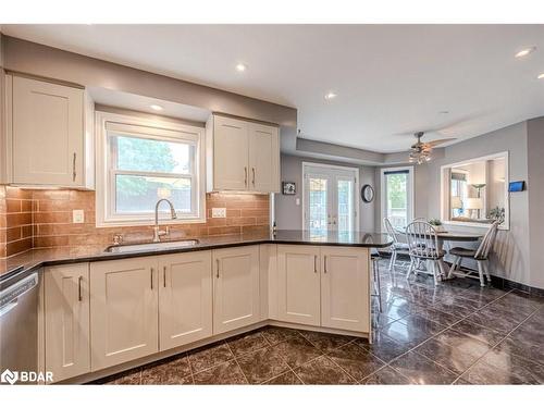 74 Golden Meadow Road, Barrie, ON - Indoor Photo Showing Kitchen