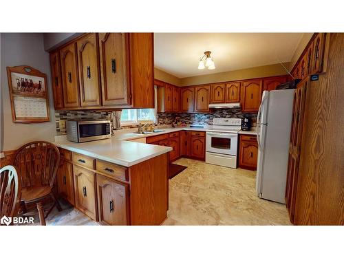 65 Trailview Drive, Kitchener, ON - Indoor Photo Showing Kitchen With Double Sink