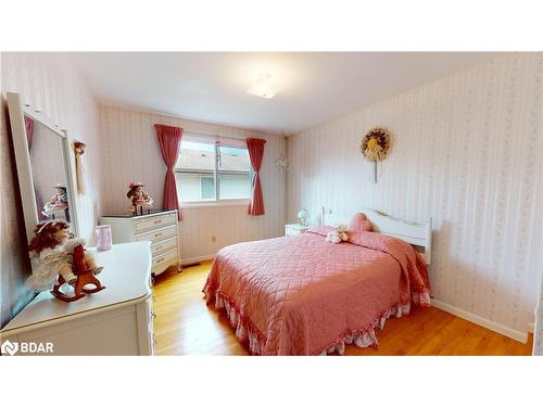 65 Trailview Drive, Kitchener, ON - Indoor Photo Showing Bedroom