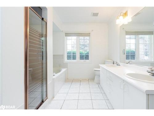 5 Valentini Avenue, Holland Landing, ON - Indoor Photo Showing Bathroom