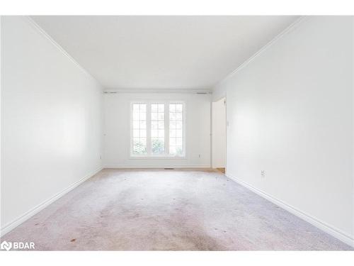 5 Valentini Avenue, Holland Landing, ON - Indoor Photo Showing Other Room