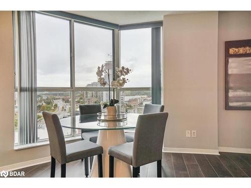 805-140 Dunlop Street E, Barrie, ON - Indoor Photo Showing Dining Room