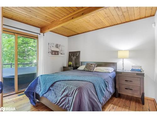 37 Pine Ridge Trail, Oro-Medonte, ON - Indoor Photo Showing Bedroom