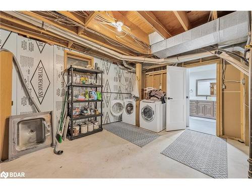 37 Pine Ridge Trail, Oro-Medonte, ON - Indoor Photo Showing Laundry Room