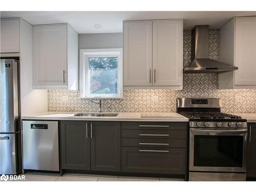 59 Livingstone Street E, Barrie, ON - Indoor Photo Showing Kitchen With Double Sink