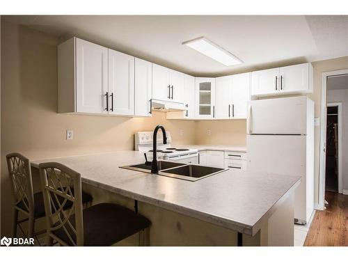 59 Livingstone Street E, Barrie, ON - Indoor Photo Showing Kitchen With Double Sink