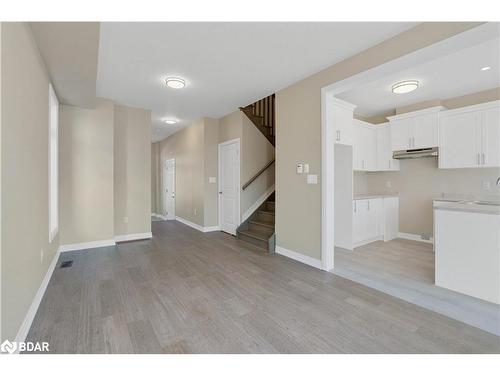 74 Sagewood Avenue, Barrie, ON - Indoor Photo Showing Kitchen