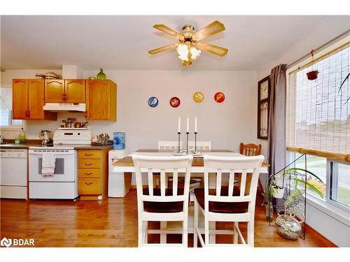 16 Louise Lane, Orillia, ON - Indoor Photo Showing Kitchen