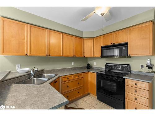 55 Stephanie Lane, Barrie, ON - Indoor Photo Showing Kitchen With Double Sink