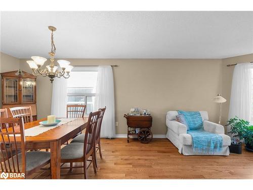 55 Stephanie Lane, Barrie, ON - Indoor Photo Showing Dining Room