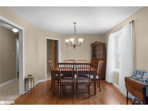 55 Stephanie Lane, Barrie, ON - Indoor Photo Showing Dining Room