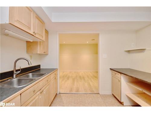 16 Louise Lane, Orillia, ON - Indoor Photo Showing Kitchen With Double Sink