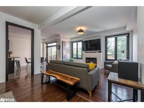 1327 Hunter Street, Innisfil, ON - Indoor Photo Showing Living Room With Fireplace