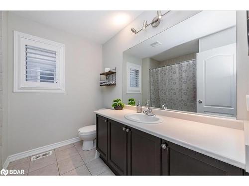 1327 Hunter Street, Innisfil, ON - Indoor Photo Showing Bathroom