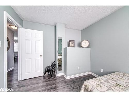 140 Monique Crescent, Barrie, ON - Indoor Photo Showing Bedroom