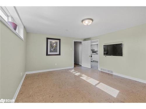 12 Roslyn Road, Barrie, ON - Indoor Photo Showing Other Room