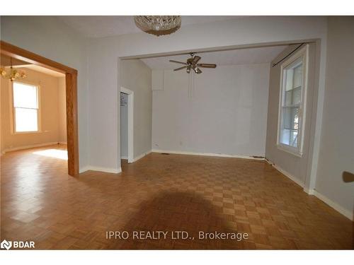 164 Macnab Street N, Hamilton, ON - Indoor Photo Showing Other Room