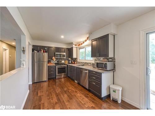 8732 Highway 12, Oro-Medonte, ON - Indoor Photo Showing Kitchen