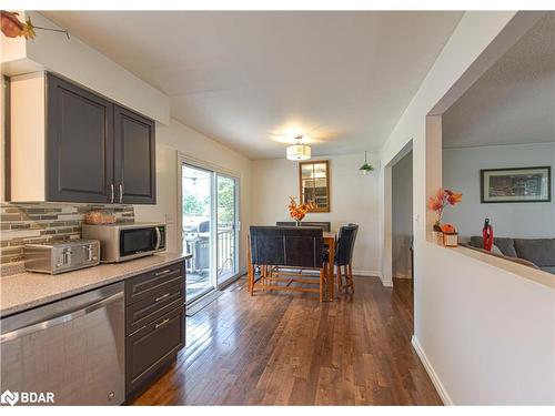 8732 Highway 12, Oro-Medonte, ON - Indoor Photo Showing Kitchen