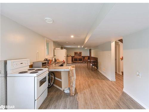 8732 Highway 12, Oro-Medonte, ON - Indoor Photo Showing Kitchen