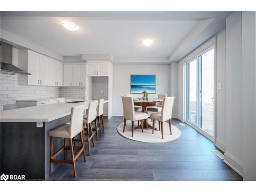 200 Durham Avenue, Barrie, ON - Indoor Photo Showing Dining Room