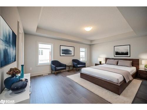 200 Durham Avenue, Barrie, ON - Indoor Photo Showing Bedroom