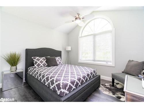 37 O'Donnell Court, Penetanguishene, ON - Indoor Photo Showing Bedroom