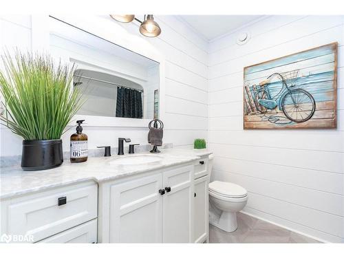 37 O'Donnell Court, Penetanguishene, ON - Indoor Photo Showing Bathroom