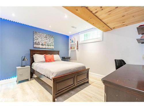 37 O'Donnell Court, Penetanguishene, ON - Indoor Photo Showing Bedroom